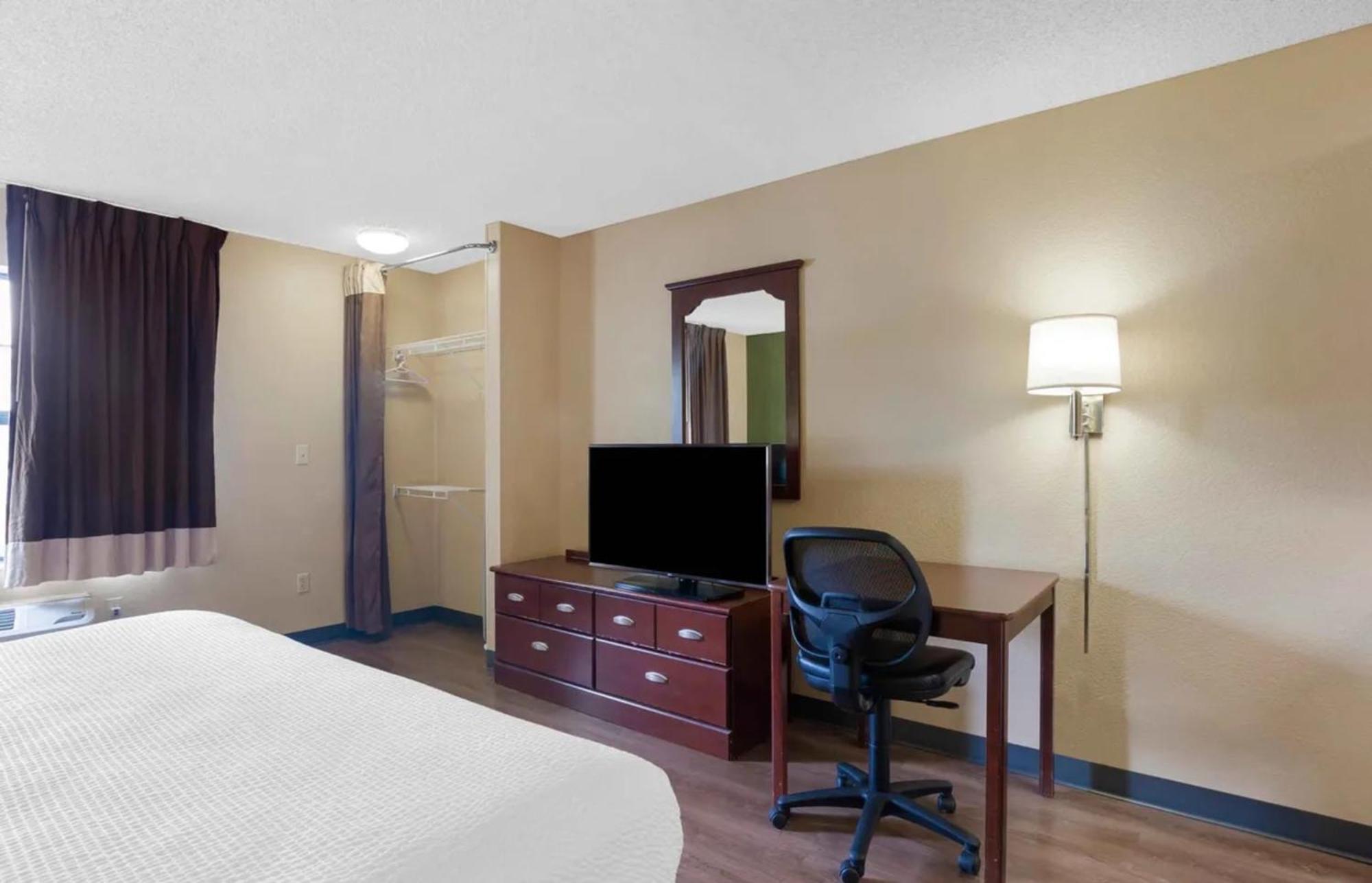 Relax Suites Extended Stay - لا ميرادا المظهر الخارجي الصورة